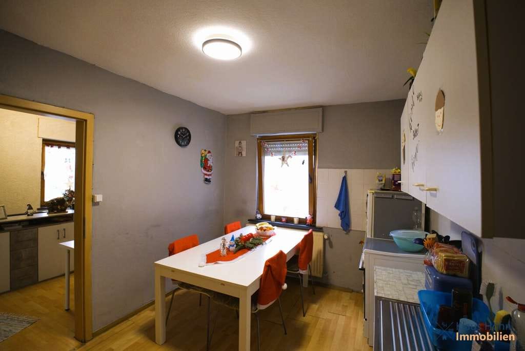 Immobilie in Waldbrunn - ANGEBOTSVERFAHREN - Attraktives Sanierungsprojekt: 
Zweifamilienhaus als ideale Kapitalanlage - Bild 2