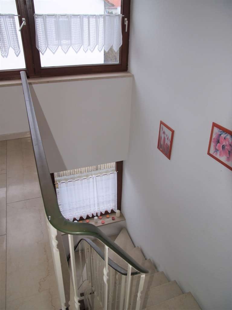 Immobilie in Staig - Vermietete Dachgeschosswohnung in Staig zu verkaufen - Bild 3