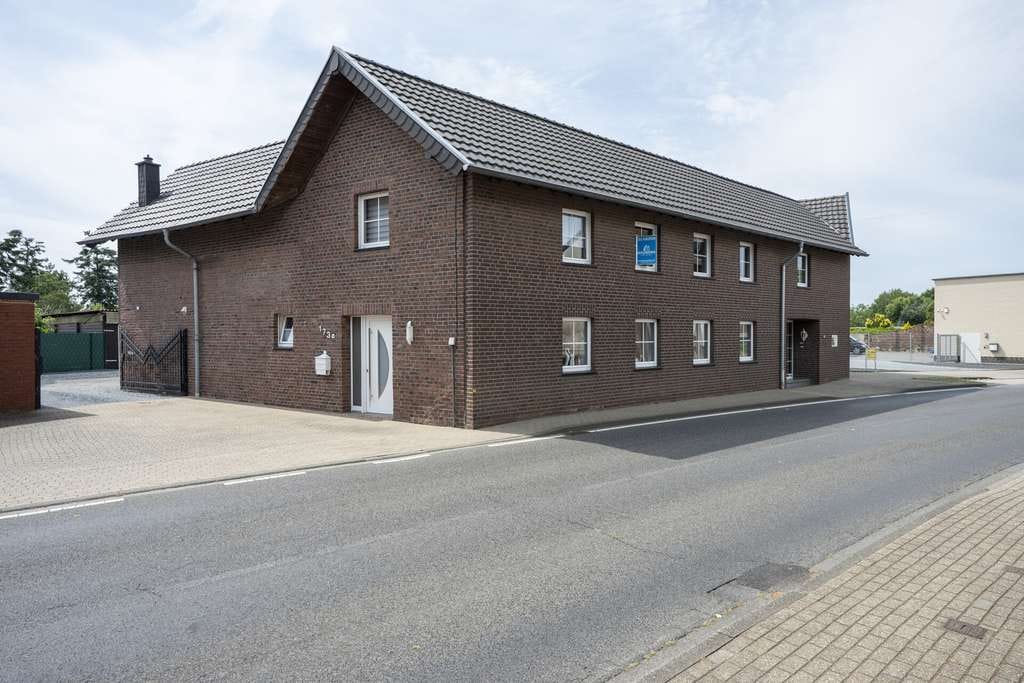 Immobilie in Gangelt - Zwei Häuser mit großem Grundstück und traumhaftem Feldblick in Gangelt-Birgden! - Bild 4