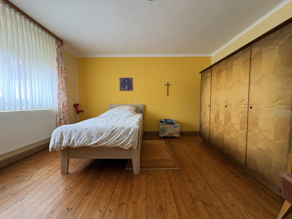 Immobilie in Meinheim - Gepflegtes Einfamilienhaus mit Nebengebäude und Entwicklungspotenzial - Bild 3
