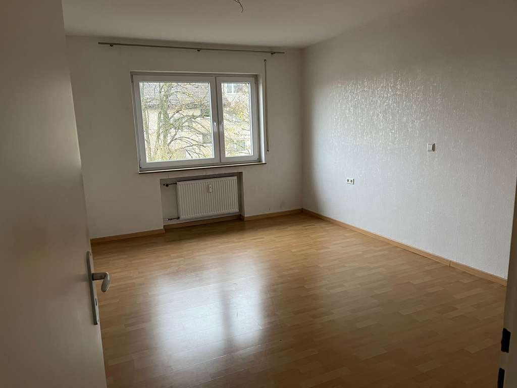 Immobilie in Rechberghausen - Gepflegte 3,5-Zimmer-Wohnung mit Balkon in Rechberghausen ***OHNE MAKLER*** - Bild 2
