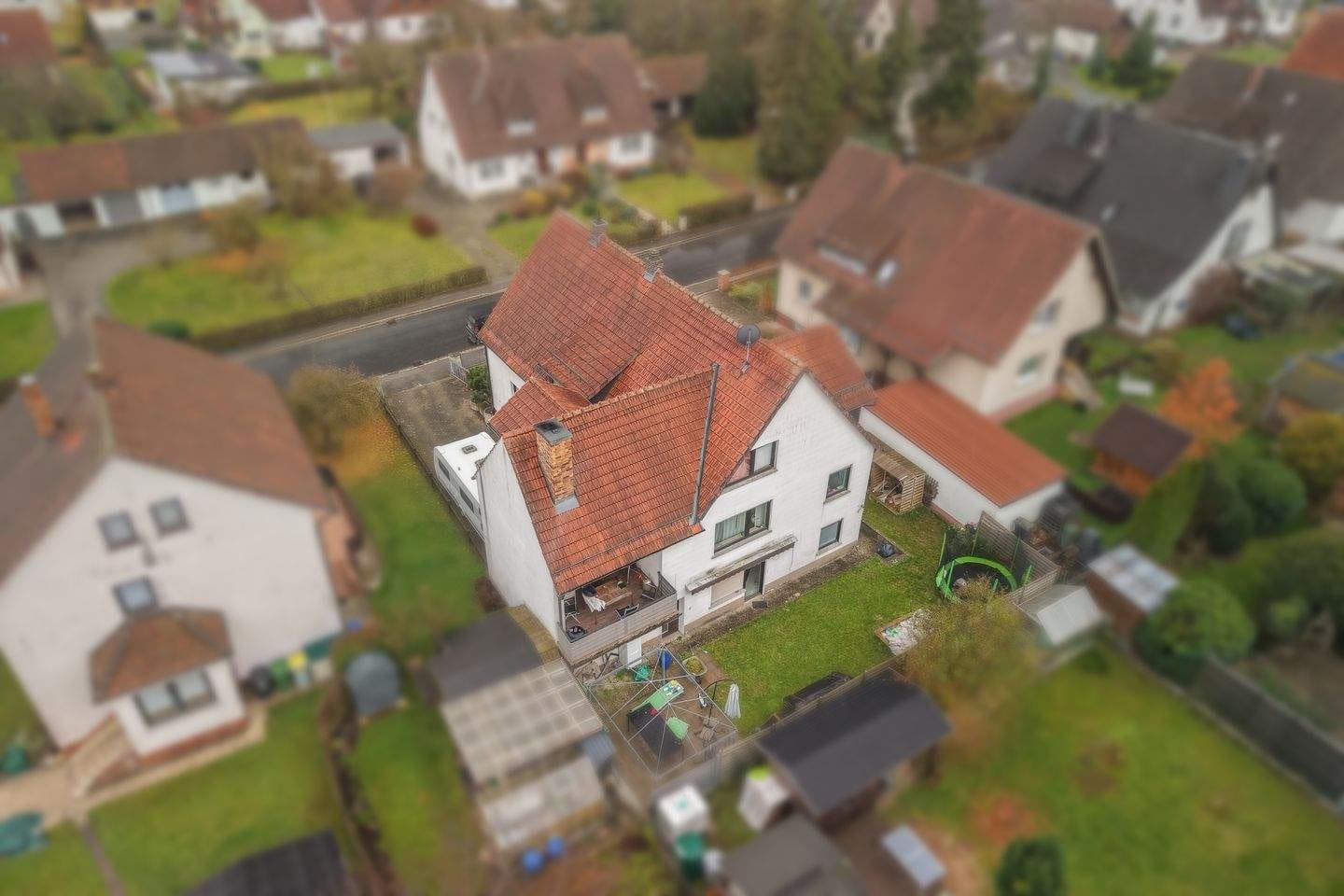 Immobilie in Sonnefeld - Großzügiges Wohnhaus mit Einliegerwohnung und vielseitigem Nutzungspotenzial in ruhiger Lage von Sonnefeld! - Bild 3