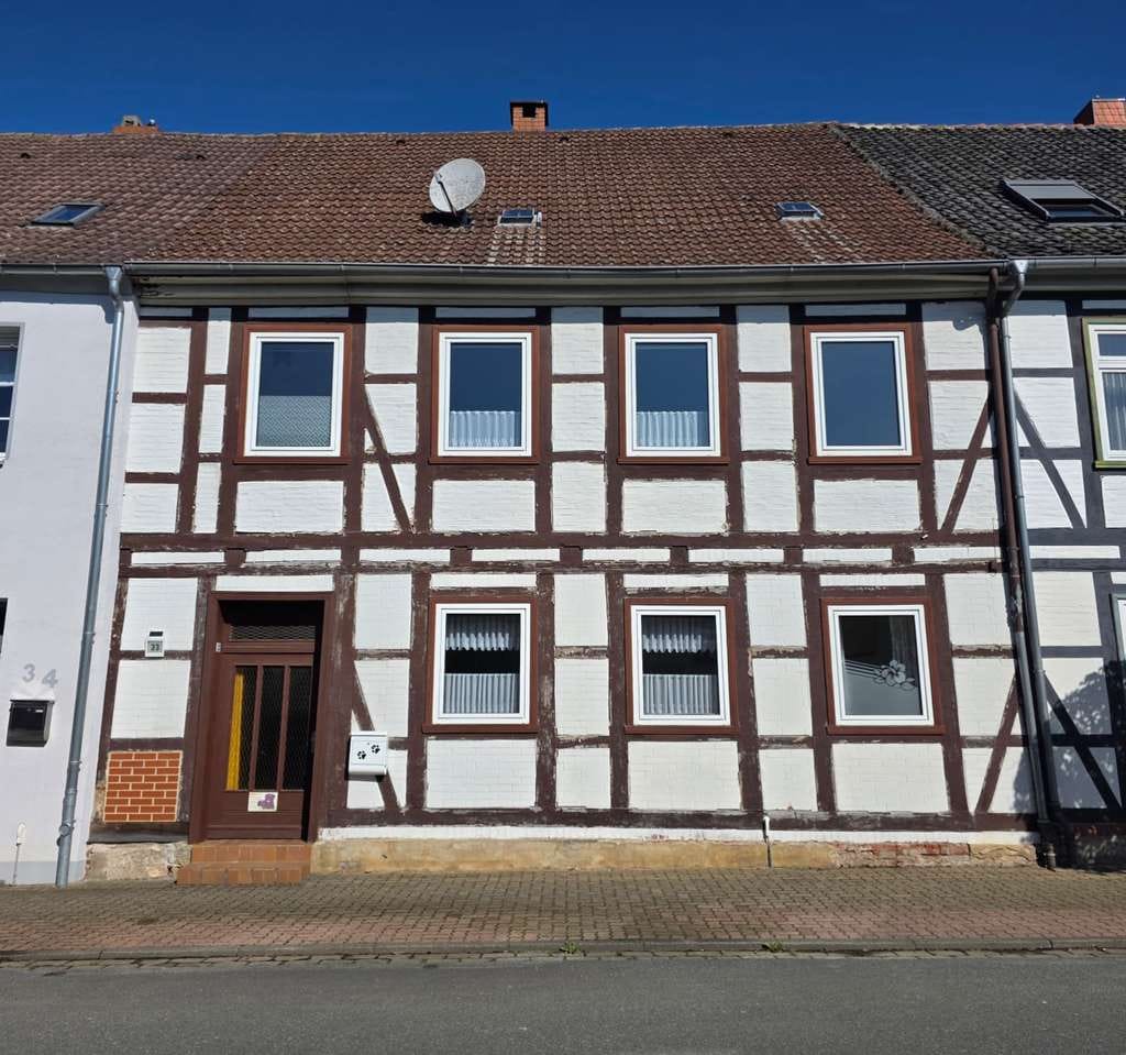 Immobilie in Schöppenstedt - Viel Platz für die Familie - Eigenheim mit Ausbaureserve und schönem Garten - Bild 0