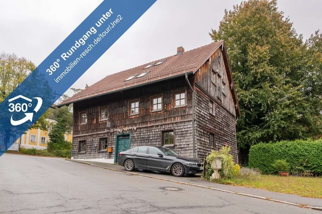 Immobilie in Ortenburg - Rustikales Einfamilienhaus mit Denkmalschutz in Ortenburg/Zentrum - Bild 0