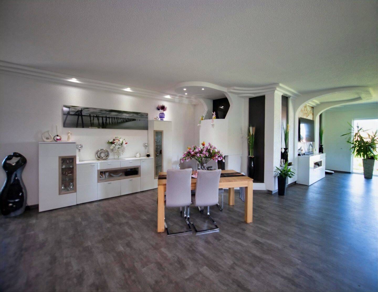 Immobilie in Lutter am Barenberge - Flexibler Premium-Bungalow mit zwei Wohneinheiten und Ausbaureserve - Bild 4