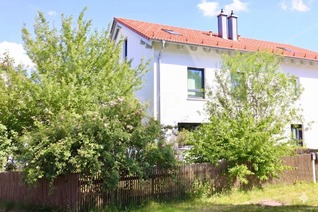 Immobilie in Baierbrunn - Doppelhaushälfte in Baierbrunn - Bild 1