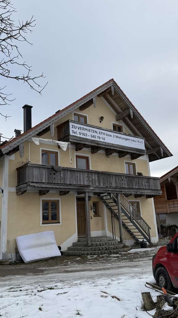 Immobilie in Grabenstätt - Modernisiertes Doppelhaus mit 221 m² Wohnfläche in Grabenstätt-Marwang - Bild 1