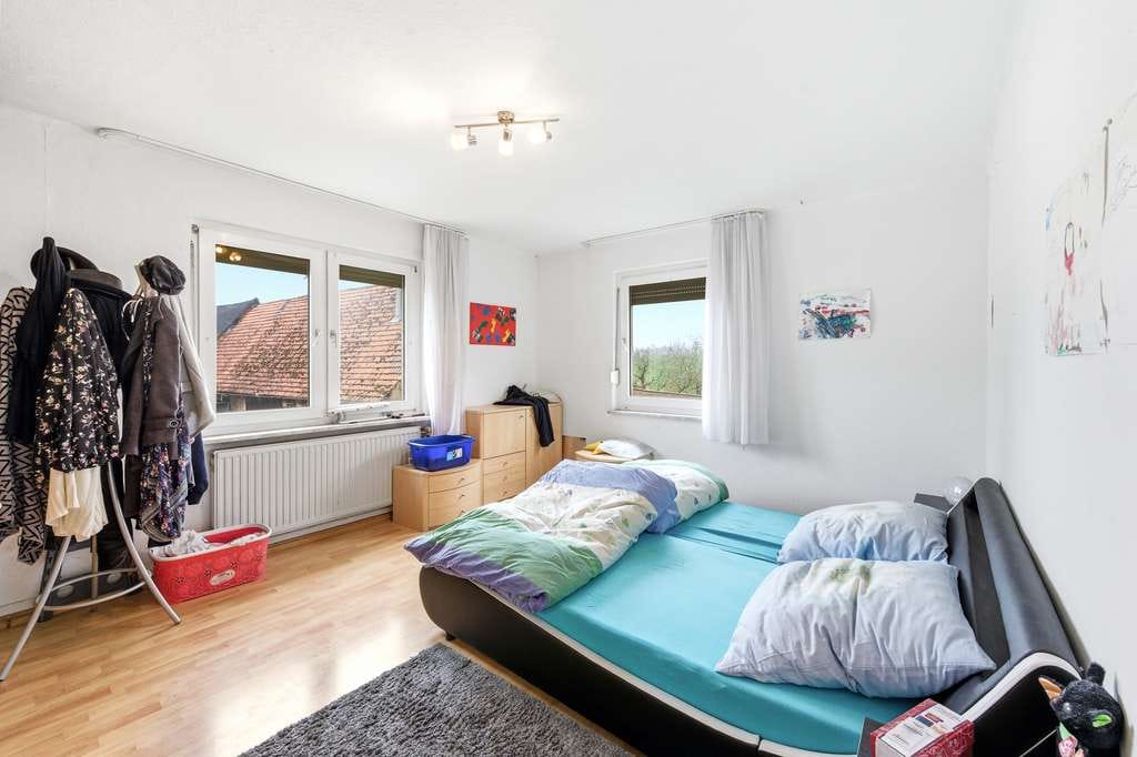 Immobilie in Schöntal - Freistehendes Einfamilienhaus mit Garten in ruhiger Wohnlage von Schöntal! - Bild 3
