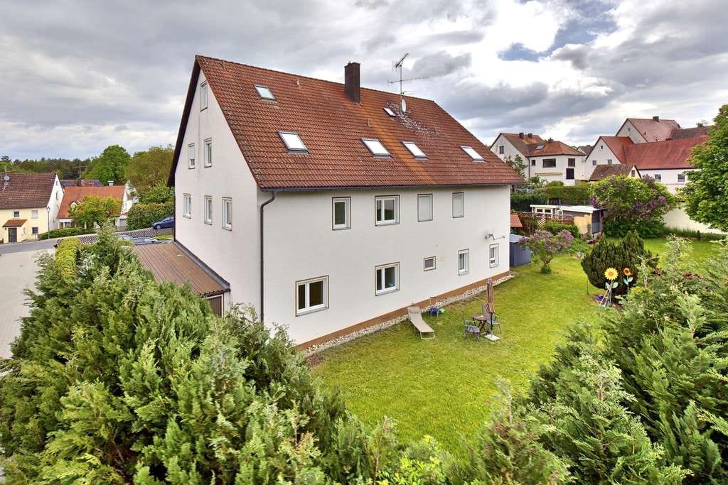 Immobilie in Lauf an der Pegnitz - Gepflegte 3-Zimmer-Eigentumswohnung im Laufer Stadtteil Bullach - Bild 0