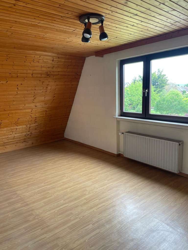 Immobilie in Limeshain - Freistehendes Einfamilienhaus mit großzügigem Garten - Bild 4