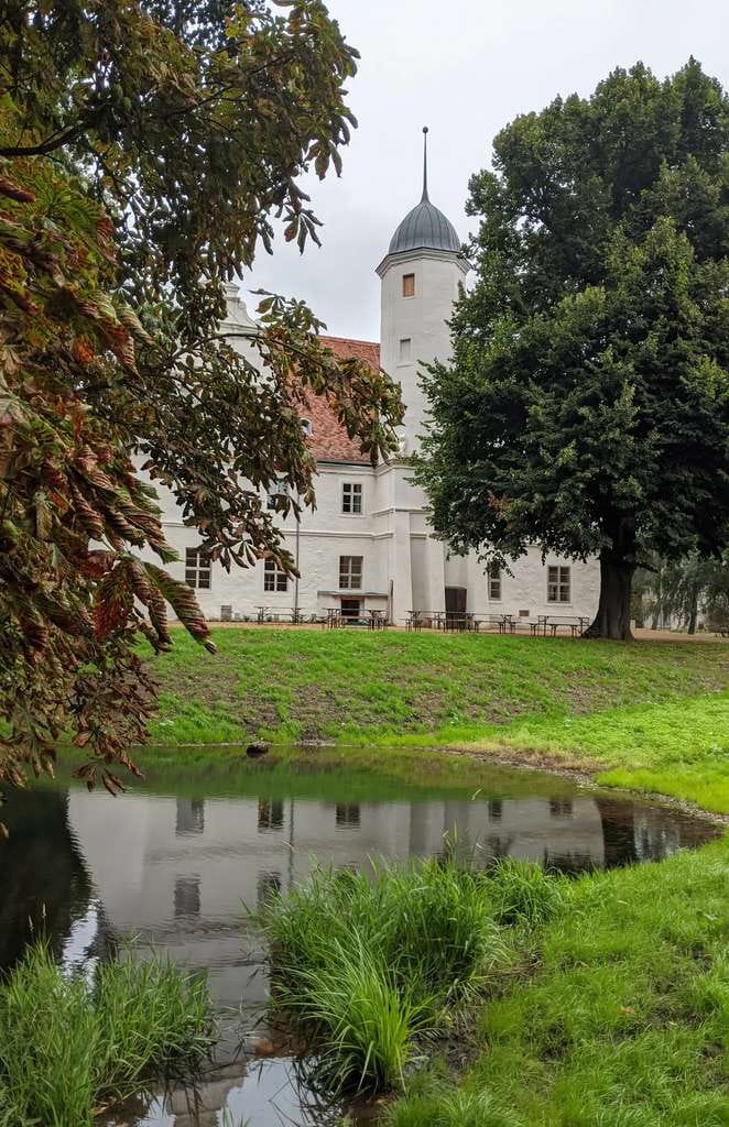 Immobilie in Groß Polzin - Berlin-Hamburg-Greifswald-Usedom-Großartiges-Haus-3000m2 -Grundstück - Bild 4