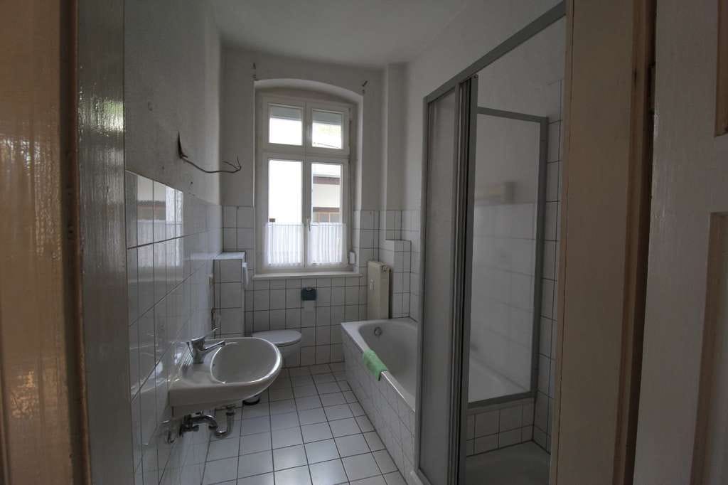 Immobilie in Gößnitz - 3 freie Wohnungen im Vorderhaus und 2 Wohnungen im Hinterhaus - Bild 3