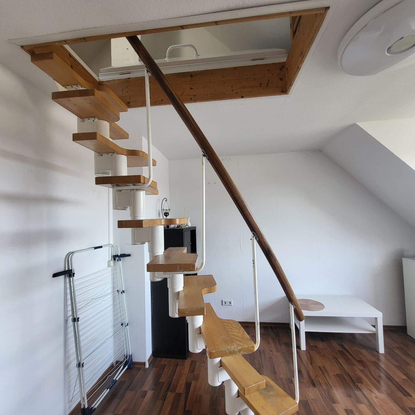 Immobilie in Bergtheim - Renditeobjekt: Wohnung 2 Zimmer , Wfl. 67 qm, Tageslicht-Bad m. Wanne, Heizung mit Solarthermie 2021 neu - Bild 3