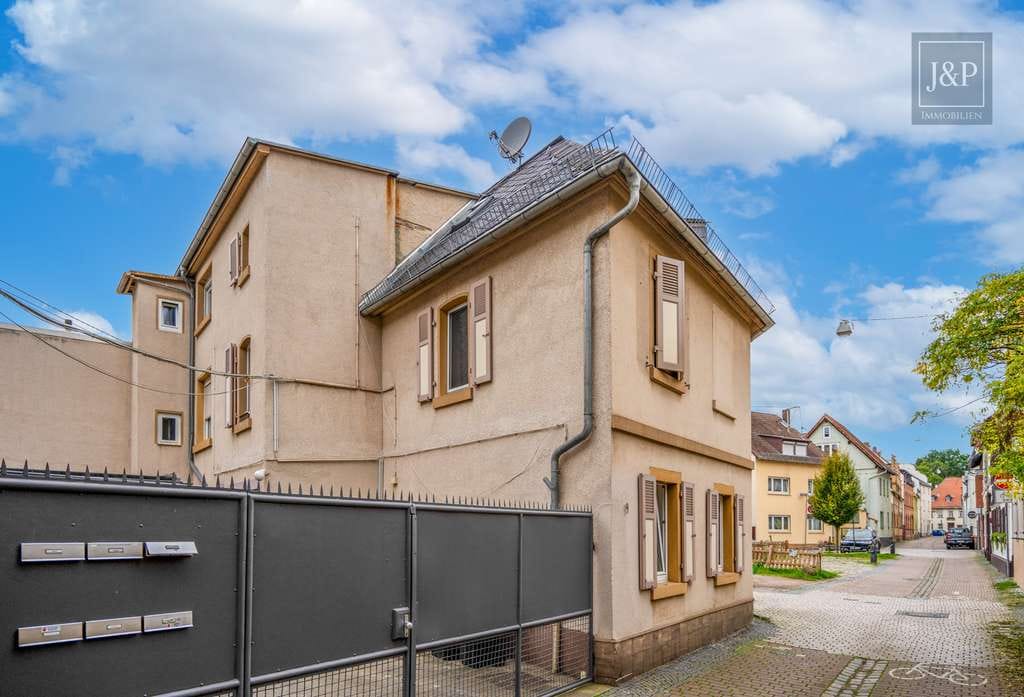 Immobilie in Wiesbaden - Zentral, voll-vermietet und vielseitig: Zwei Häuser in der Innenstadt von Schierstein! - Bild 3