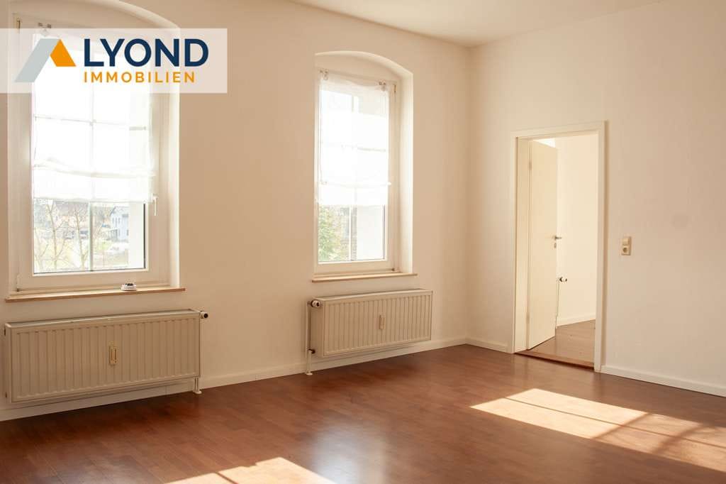 Immobilie in Wechselburg - Charmantes Mehrfamilienhaus mit 4 Wohneinheiten und großem Grundstück - Bild 3