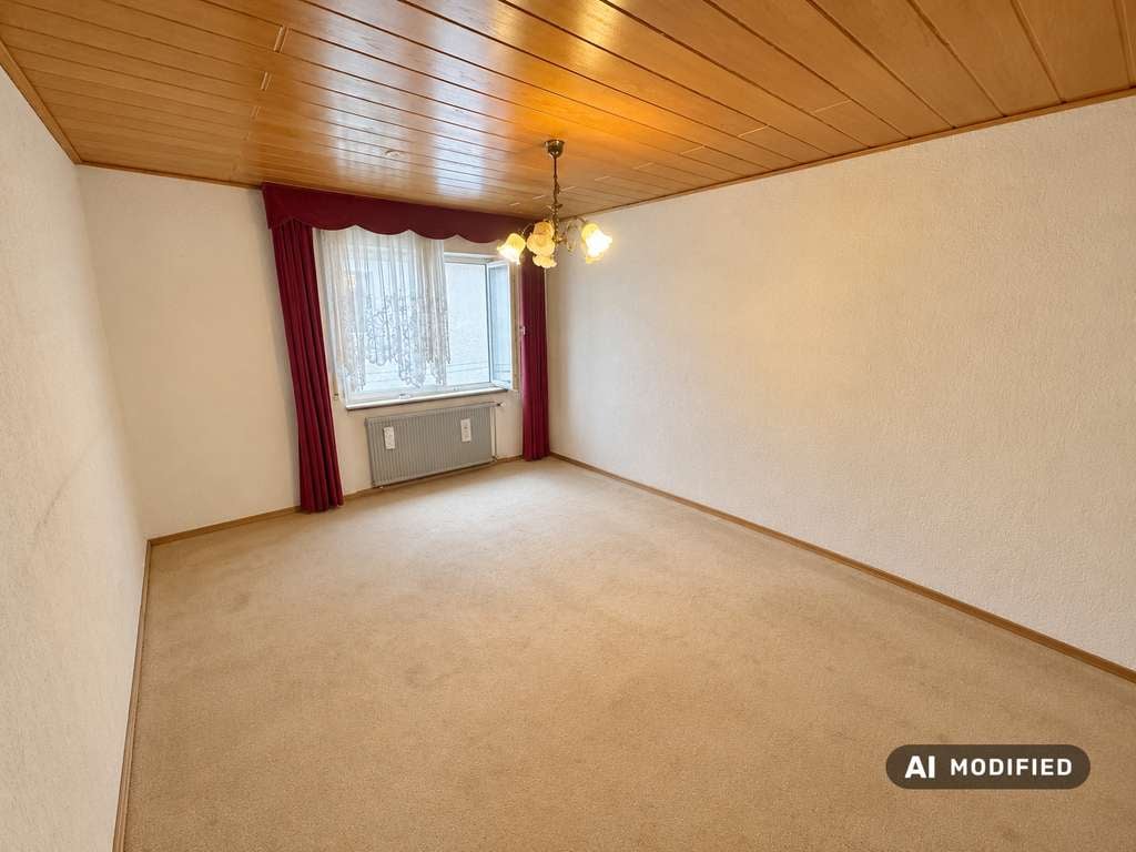 Immobilie in Wiesensteig - Außergewöhnlich vielseitig – großzügige Wohnung mit zwei Zusatzräumen und Terrasse - Bild 3