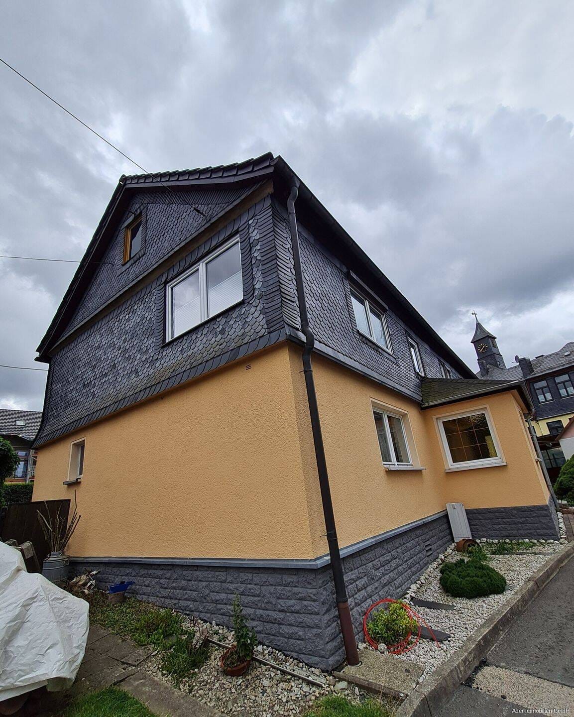 Immobilie in Bad Lobenstein - charmantes Ein bis Zweifamilienhaus in idyllischer Wohnlage - Bild 2