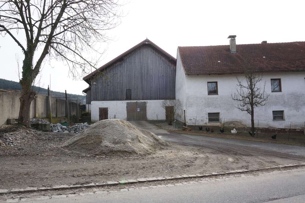 Immobilie in Runding - Rarität!!!Vierseithof mit unverbaubarem Blick auf den Lamberg mit der Möglichkeit Wiesen dazu zu Pac - Bild 3