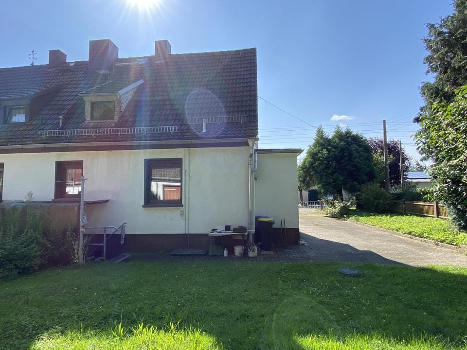 Immobilie in Mertendorf - Doppelhaushälfte mit Charme und Entwicklungsmöglichkeiten - Bild 0