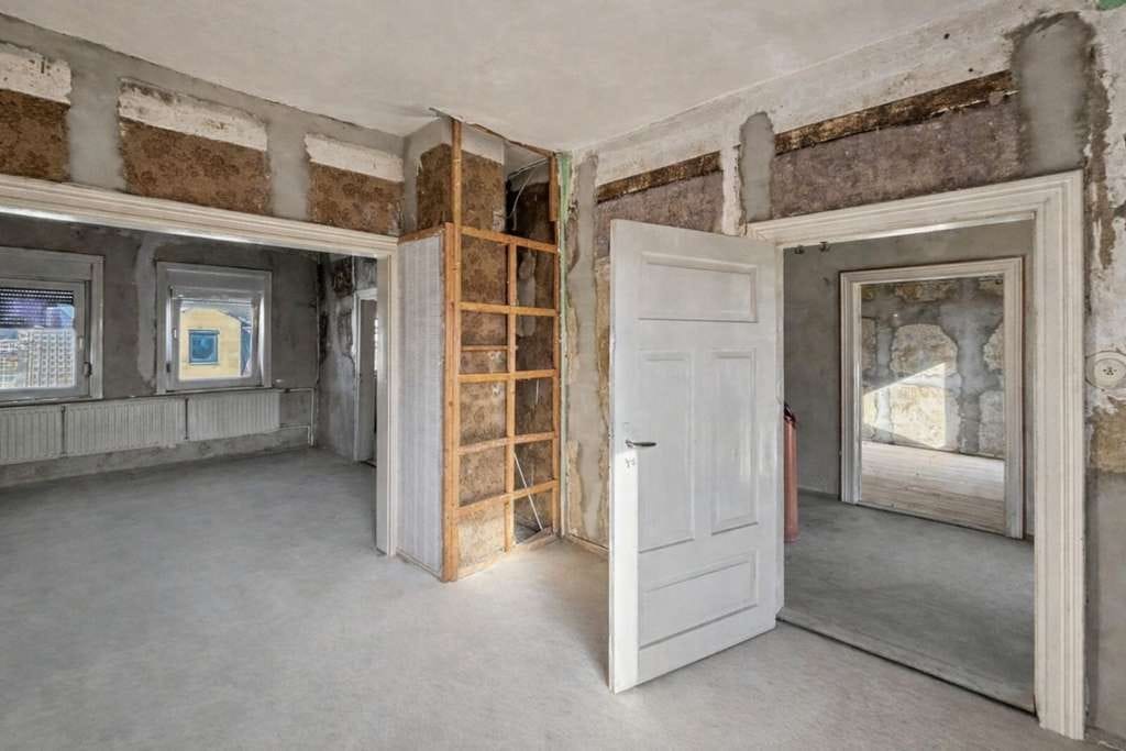 Immobilie in Brome - Aus Alt mach Neu: Entkerntes Bauernhaus mit Balkon in Brome (LK Gifhorn) - Bild 2