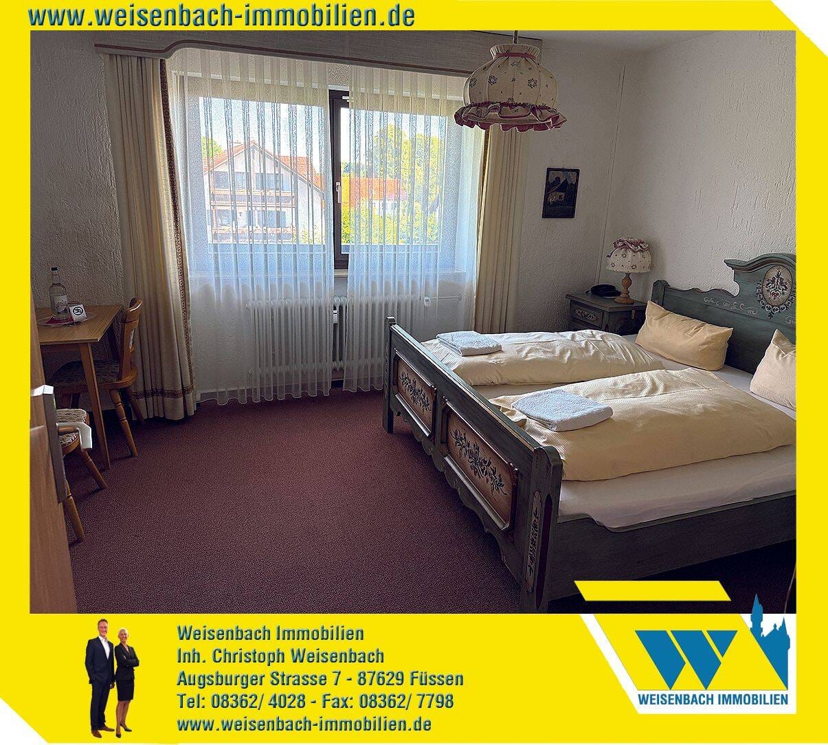 Immobilie in Seeg - CHARMANTE FERIENIMMOBILIE MIT SCHÖNEM BLICK IM HONIGDORF SEEG - Bild 4