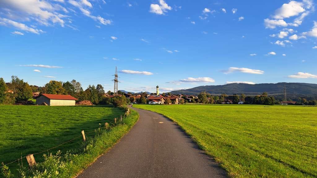 Immobilie in Waakirchen - Charmantes Reihenmittelhaus nähe Tegernsee – ideal für die Familie - Bild 3