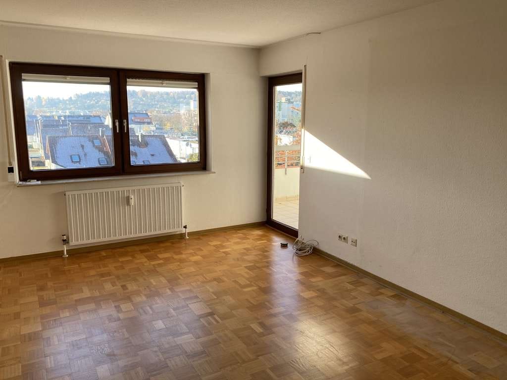 Immobilie in Leinfelden-Echterdingen - Seniorengerecht 3,5 Zimmer-Wohnung mit Aussicht - Bild 1