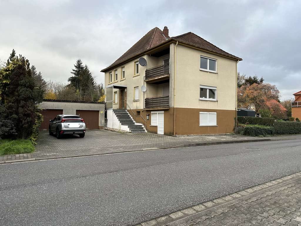 Immobilie in Mackenbach - Teilrenoviertes 2 Familienhaus - Bild 0
