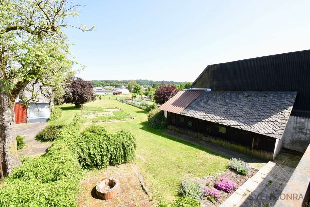Immobilie in Kempfeld - Zwei Häuser, ein Zuhause - Mehrgenerationenhaus mit großem Garten in Kempfeld - Bild 2