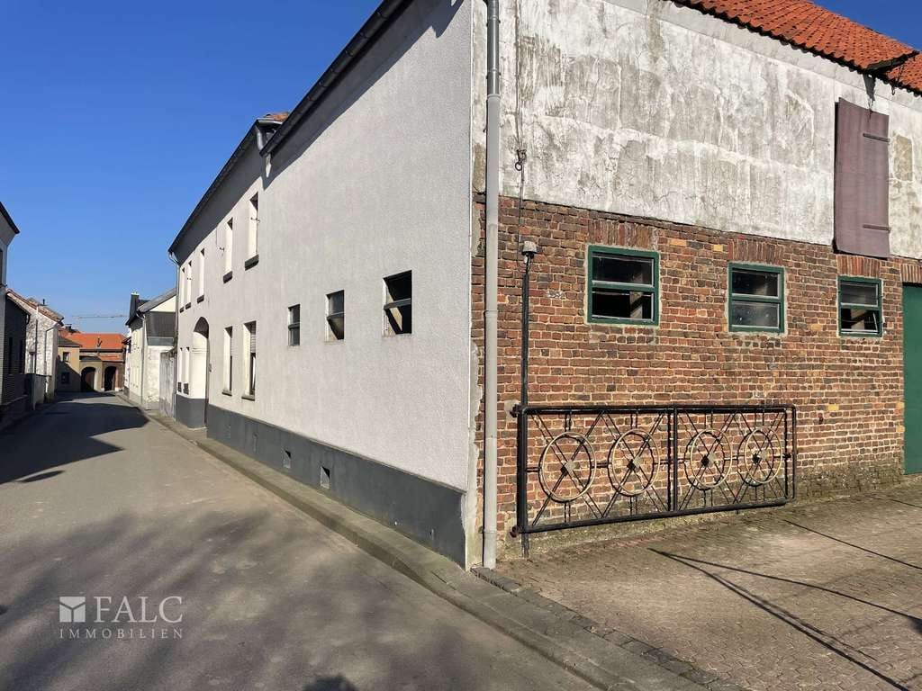 Immobilie in Linnich - Vierkanthof mit Blick auf Wiesen und Felder - Bild 4