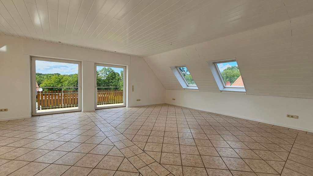 Immobilie in Petershagen - ***Modernisiertes Mehrgenerationenhaus, große Grundstück und vielseitige
Nutzungsmöglichkeiten*** - Bild 4
