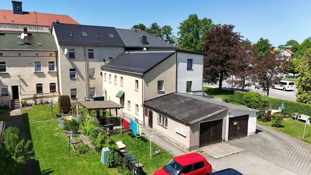 Immobilie in Neustadt in Sachsen - ++Vollvermietete solide Kapitalanlage mit beliebten 3-Zimmer-Wohnungen, Garten & Stellplätzen++ - Bild 3