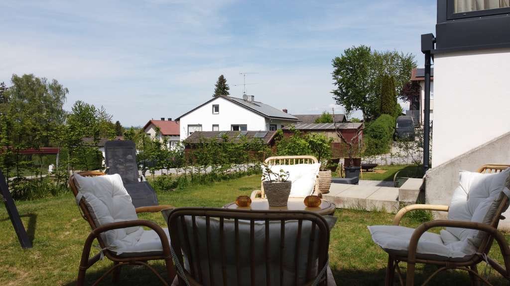 Immobilie in Mengkofen - Bieterverfahren: Neuwertiges Einfamilienhaus mit hochwertiger Ausstattung - Bild 3