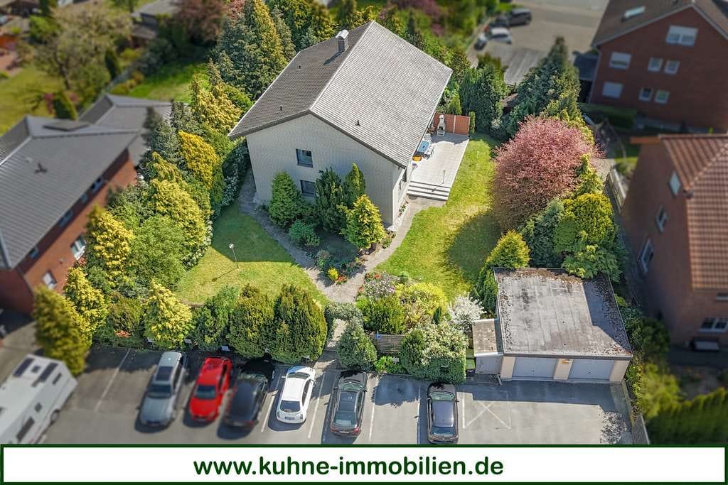 Immobilie in Rietberg - Attraktives Ein - / Zweifamilienhaus in ruhiger Lage von Rietberg - Bild 0