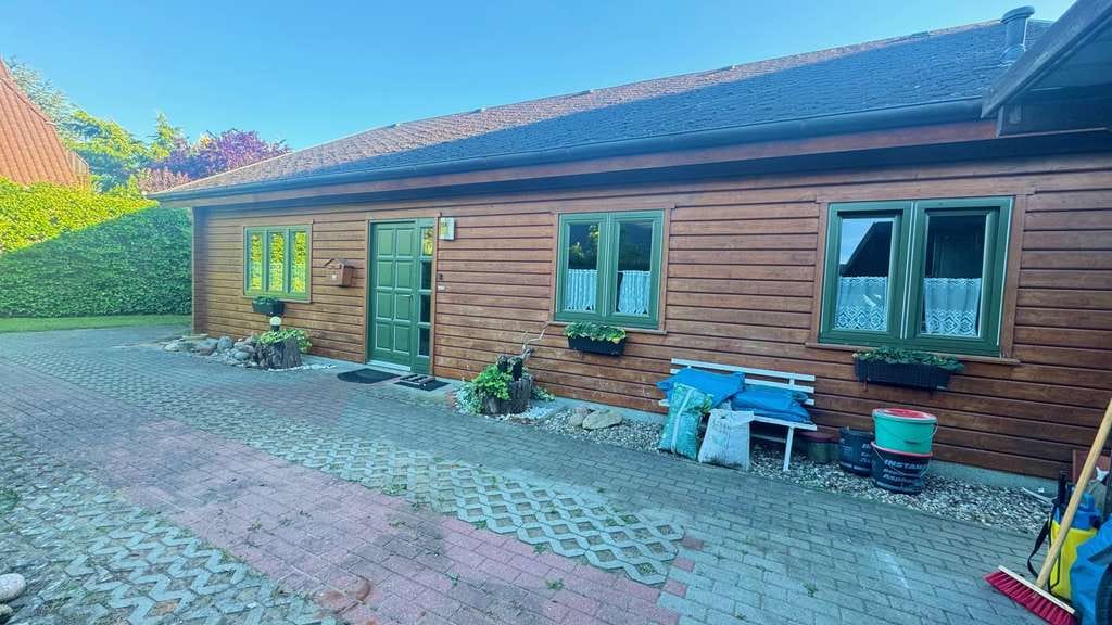 Immobilie in Dabel - Charmantes Einfamilienhaus mit Vollbad, Carport, Terrasse und 551 qm Grundstück...!!! - Bild 1
