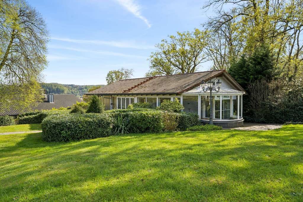 Immobilie in Steinen - Einfamilienwohnhaus mit Schwimmbad - Bild 0