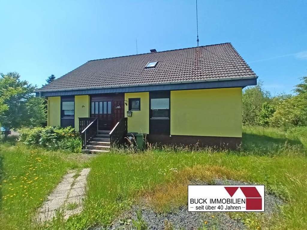 Immobilie in Hellenhahn-Schellenberg - Platz für die große Familie!  Gepflegtes Wohnhaus mit ELW in idyllischer Ortsrandlage - Bild 4