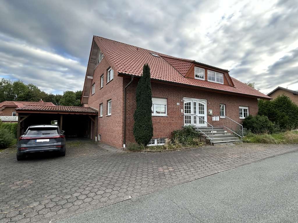 Immobilie in Marsberg - Großzügiges Zweifamilienhaus mit Doppelcarport und Garten in Marsberg-Essentho - Bild 3