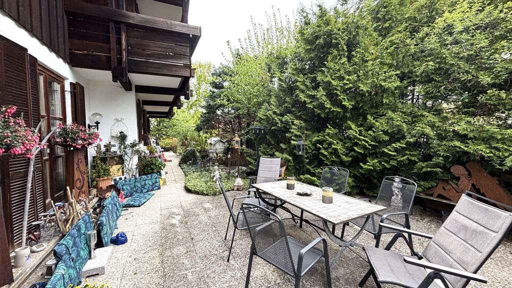Immobilie in Lenggries - Großzügige Landhaus-Doppelhaushälfte in sehr guter und ruhiger Lage von Lenggries - Bild 4