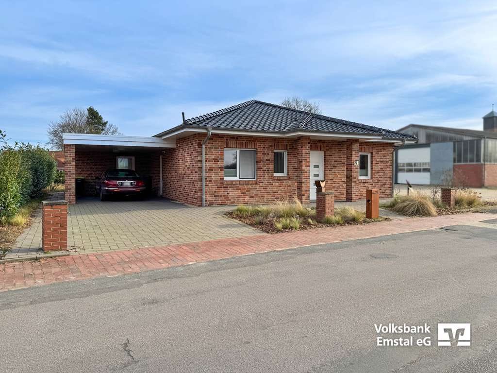 Immobilie in Sustrum - Alles auf einer Ebene: Komfortabler Bungalow mit Terrasse & Carport - Bild 2