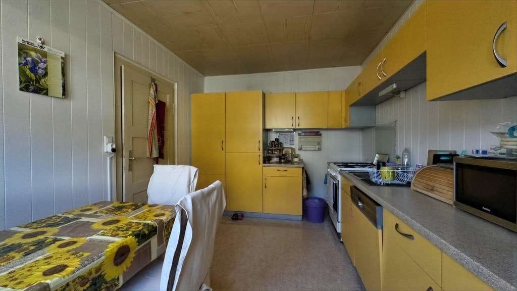 Immobilie in Weil am Rhein - Charmantes Reihenmittelhaus mit Garten und Ausbaupotenzial in zentraler Lage von Weil am Rhein - Bild 3