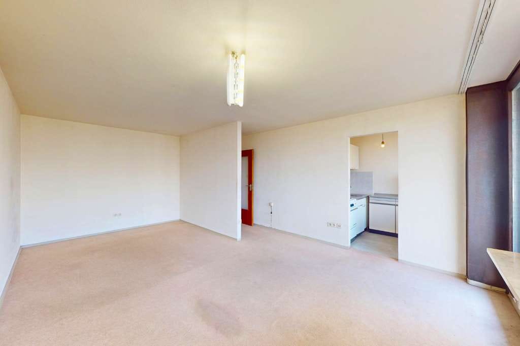 Immobilie in Ingolstadt - ** 1-Zimmer-Wohnung mit Potenzial und Balkon – ideal für Eigennutzer & Kapitalanleger ** - Bild 1