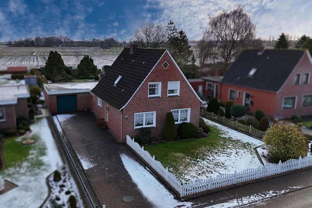 Immobilie in Jemgum - Familienfreundliches Zuhause mit großem Garten - Bild 0