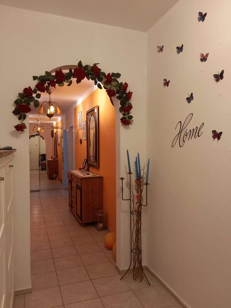 Immobilie in Chiemsee - Helle 3,5-Zimmer-Eigentumswohnung mit großzügiger Raumaufteilung und tiefem Balkon in zentraler Lage - Bild 4