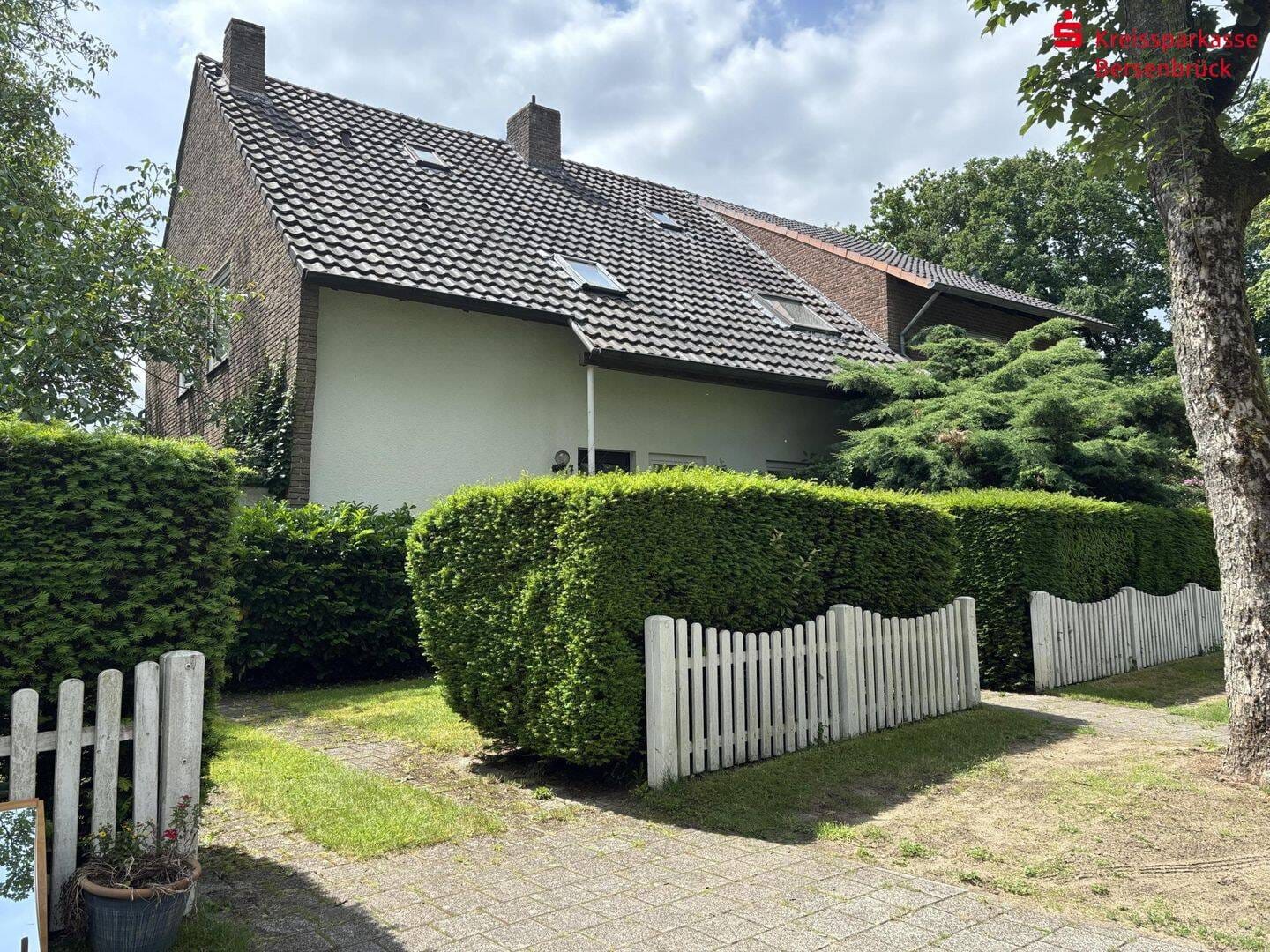 Immobilie in Bramsche - Idyllisches Zweifamilienhaus in der Bramscher Gartenstadt - Bild 2