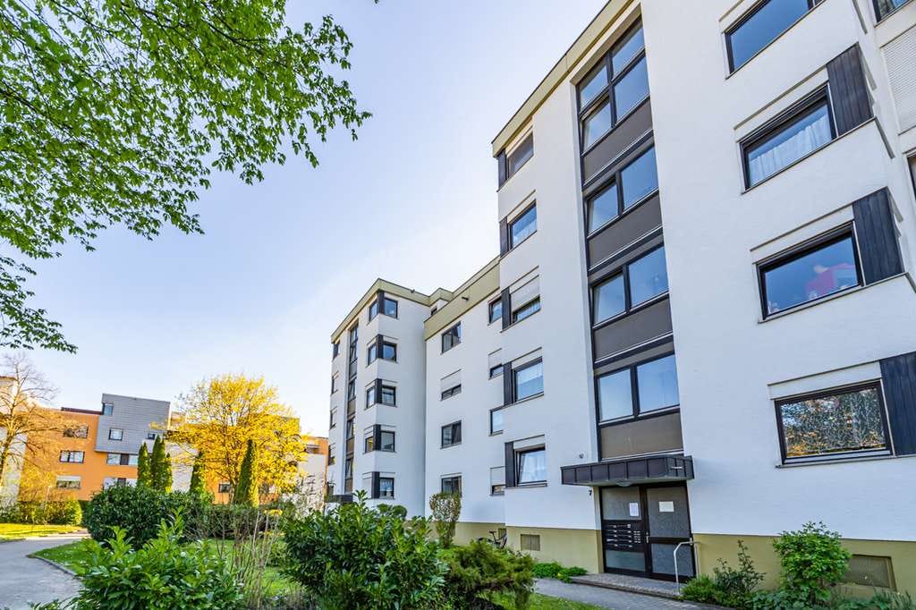 Immobilie in Gundelfingen - 4-Zimmer-Whg mit Potenzial, zentral & ruhig gelegen in Gundelfingen. Rendite oder selbst einziehen! - Bild 2