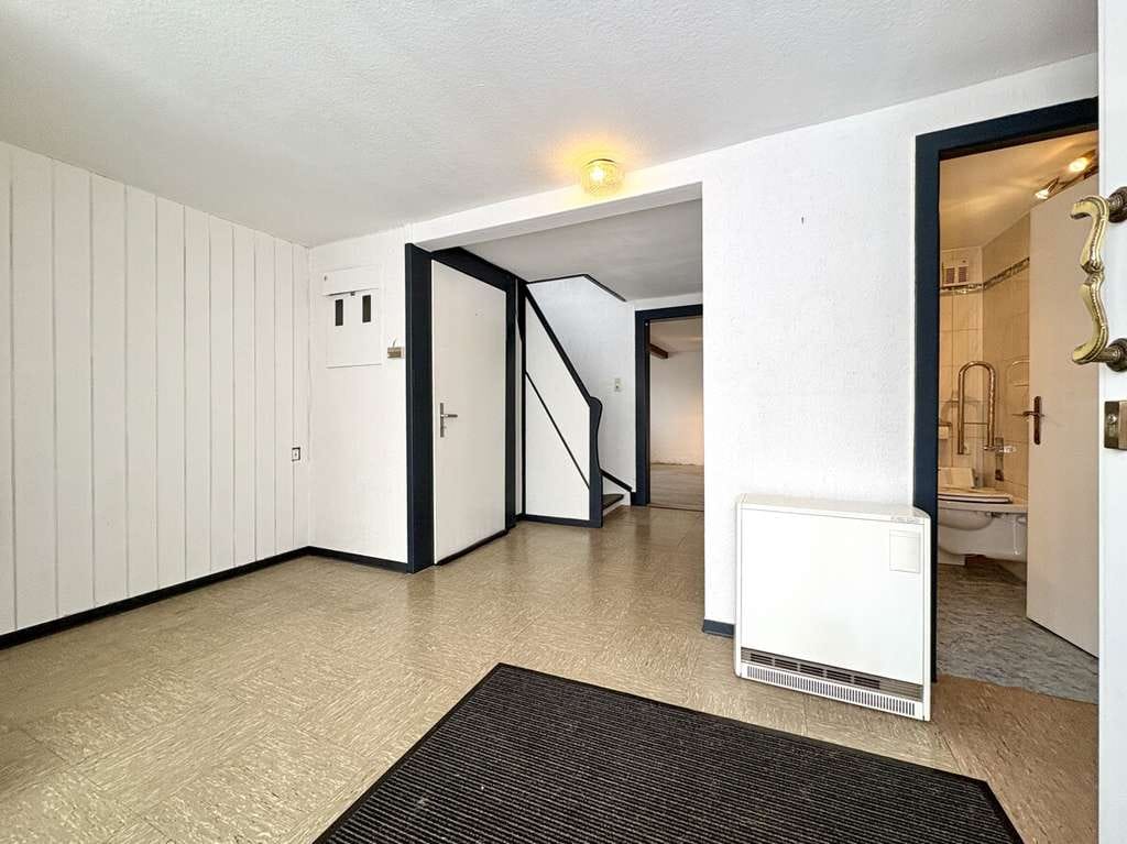 Immobilie in Nauroth - **Idyllisches Wohnhaus mit schönem Grundstück und Scheune in ruhiger Lage von Nauroth** - Bild 4