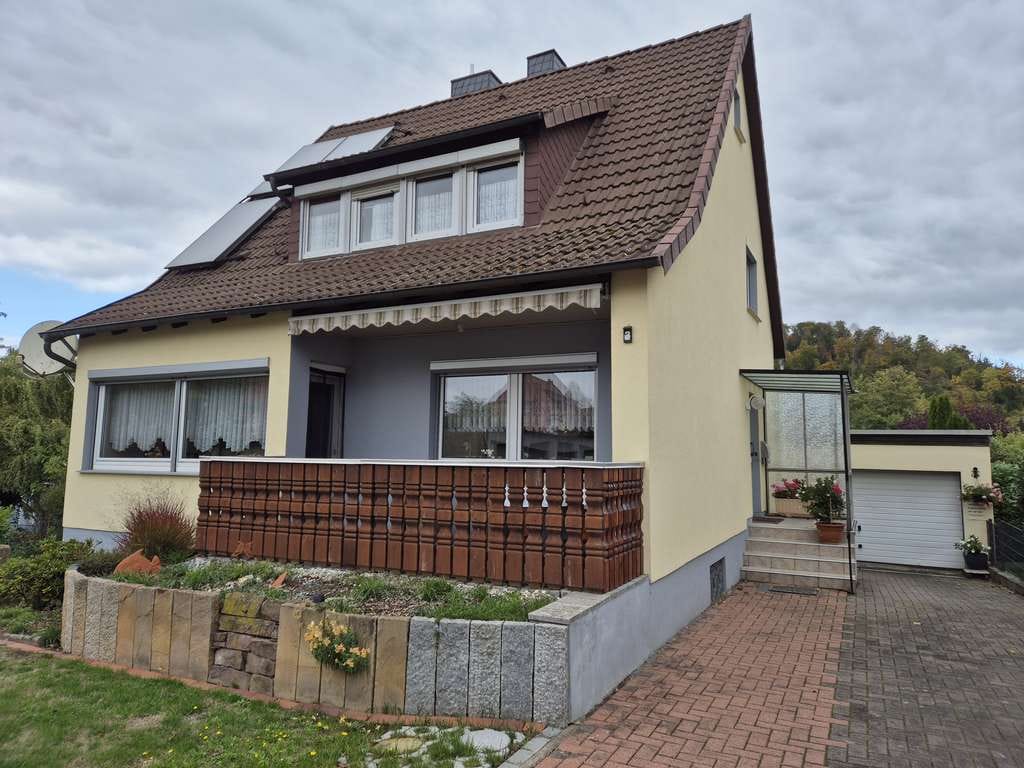 Immobilie in Delligsen - Platz für eine oder zwei Familien in Delligsen / Generationswohnen möglich - Bild 0