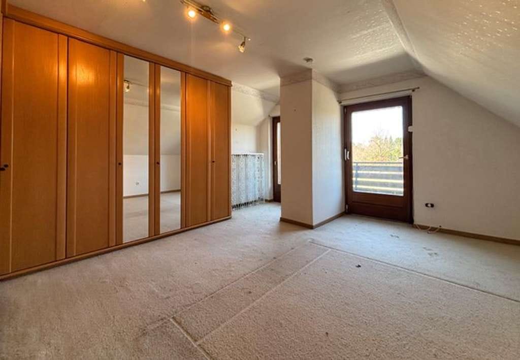 Immobilie in Schwanewede - Handwerker aufgepasst - Großzügiges Einfamilienhaus in Beckedorf - Bild 3