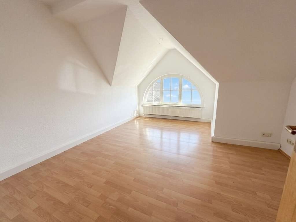 Immobilie in Braunsbedra - Braunsbedra-Frankleben: Ehemalige Unternehmervilla mit 5 Wohnungen und Entwicklungspotenzial - Bild 4